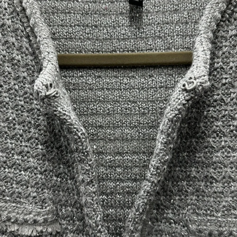 White House Black Market Women's Small Silver Metallic Fringe Knit Cardigan EUC